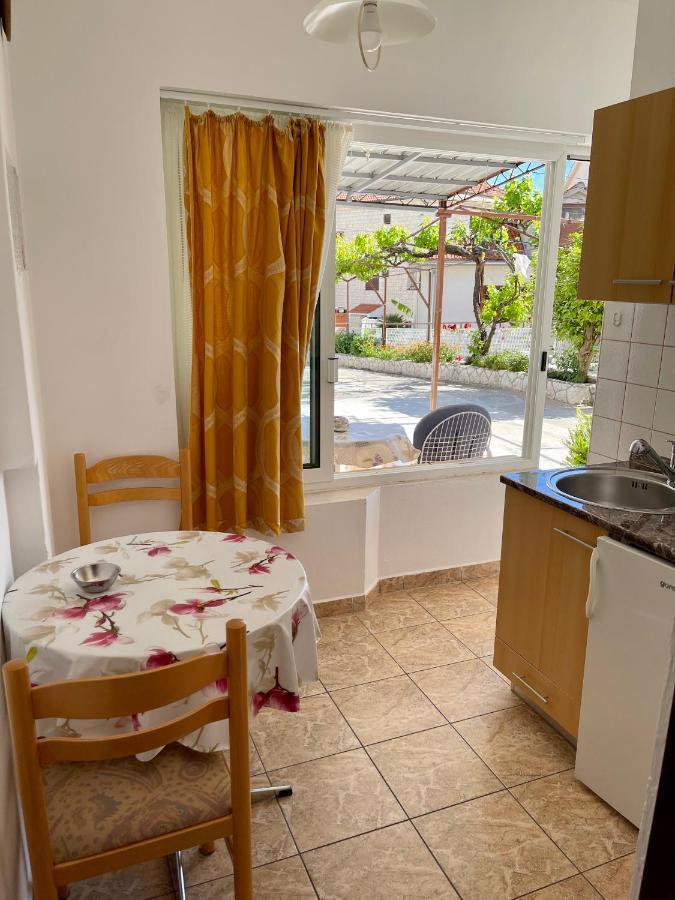 Rooms & Apartments Tepsa - Centre Hvar Town Exterior foto