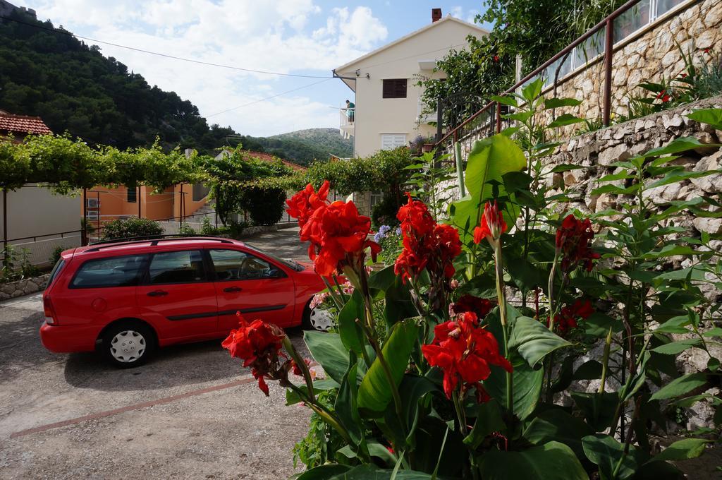 Rooms & Apartments Tepsa - Centre Hvar Town Exterior foto
