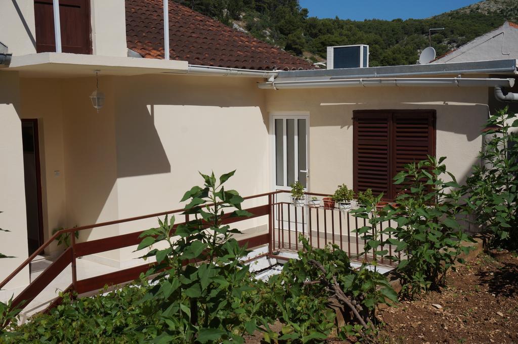 Rooms & Apartments Tepsa - Centre Hvar Town Exterior foto